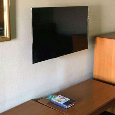 Budget Inn Franklinton Buitenkant foto