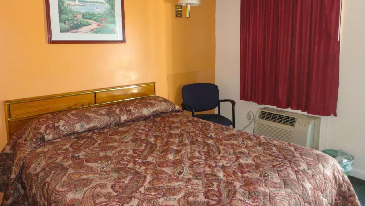 Budget Inn Franklinton Buitenkant foto