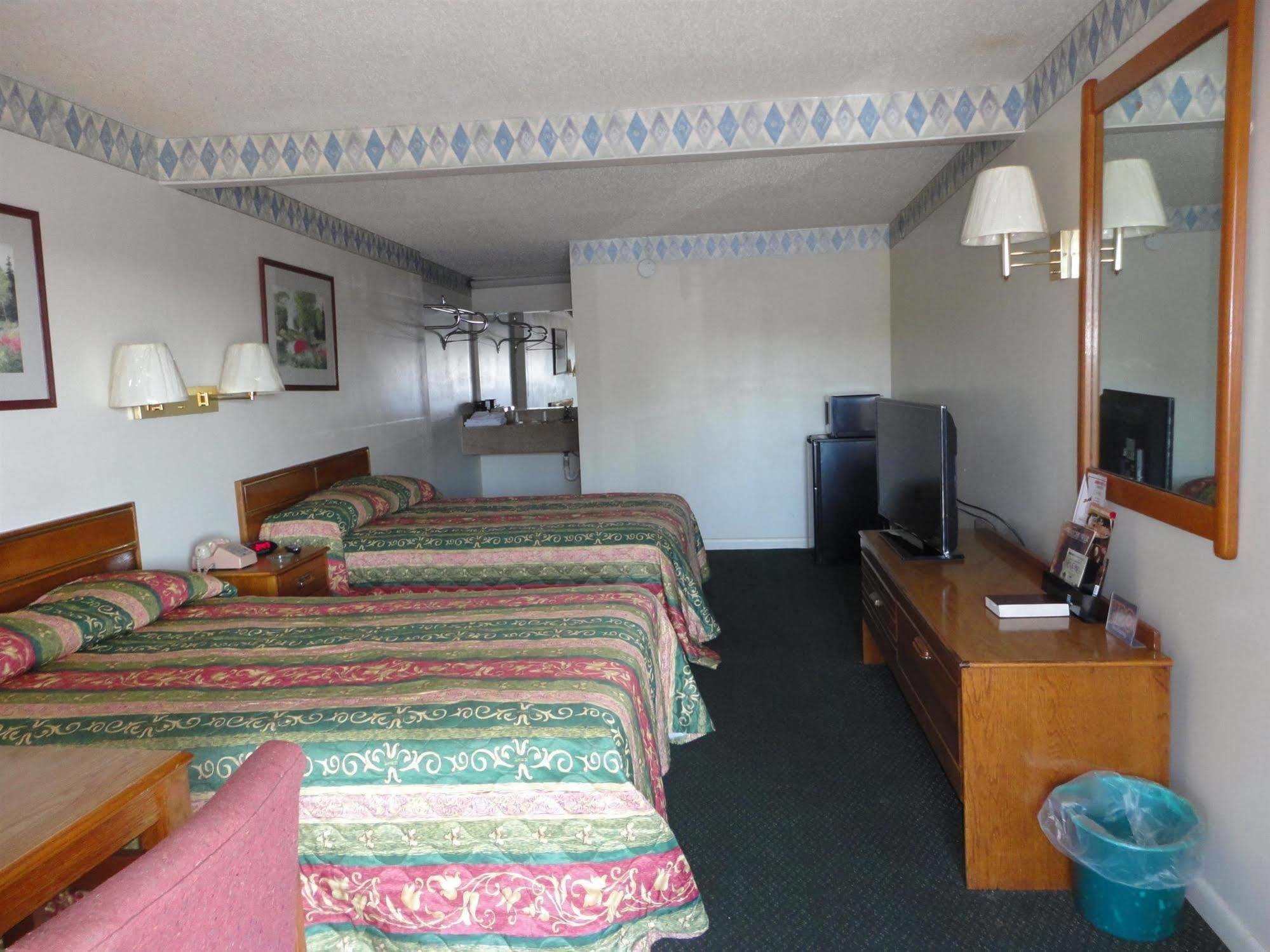 Budget Inn Franklinton Buitenkant foto